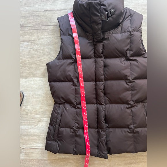 Eddie Bauer Goose Down Insulated Puffer Vest Outdoor Layering Brown Medium - Picture 8 of 9